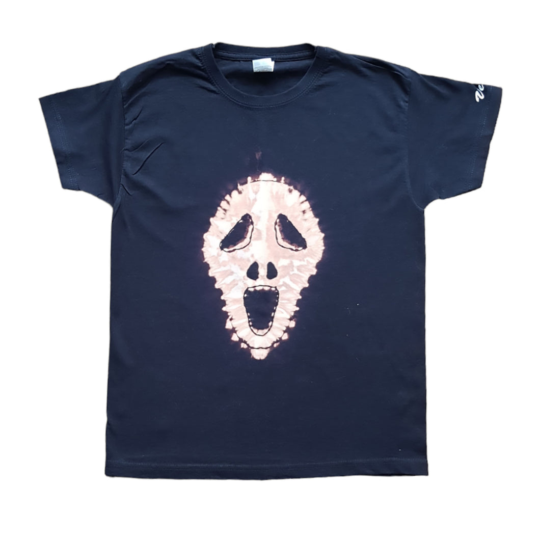 Screaming Skull reverse tie dye design on a black short sleeve tshirt. Front view of tshirt 